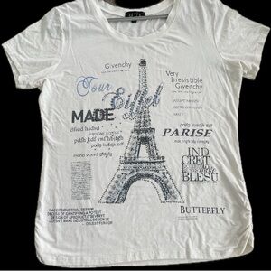 😊 *BELLA White Graphic Eiffel Tower Rhinestone Tee 😍 Premium fashion gem!